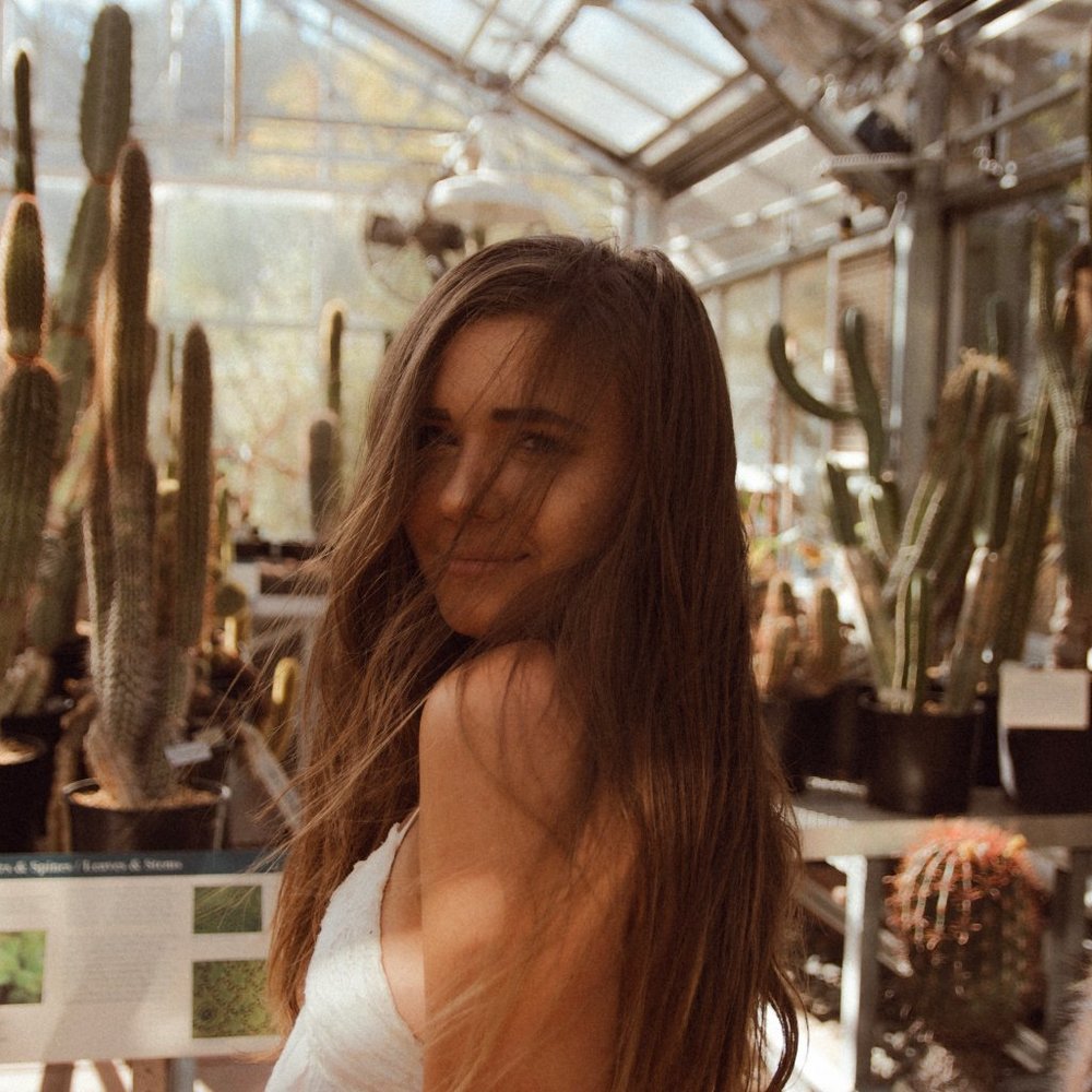 Meet your Posher, Alexandra